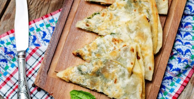 Spinach and Feta Cheese Pizza-dilla