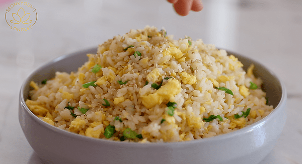 5 Minute Easy Egg Fried Rice